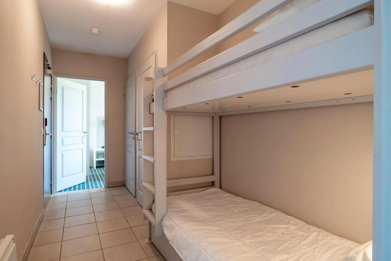 Les Thermes 421- Appt Pour 4 Avec Piscine Partagee Concarneau 0*,